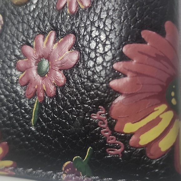 1941 Coach Essential Floral Printed black mauve Leather Card Case - Picture 3 of 15